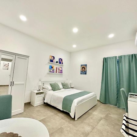 Tribunali 181 Guest House 나폴리 외부 사진